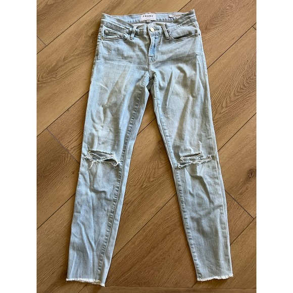 Frame Denim Denim - FRAME Denim Skinny de Jeanne Crop Jeans Size 25 Light Wash Distressed Frayed Hem